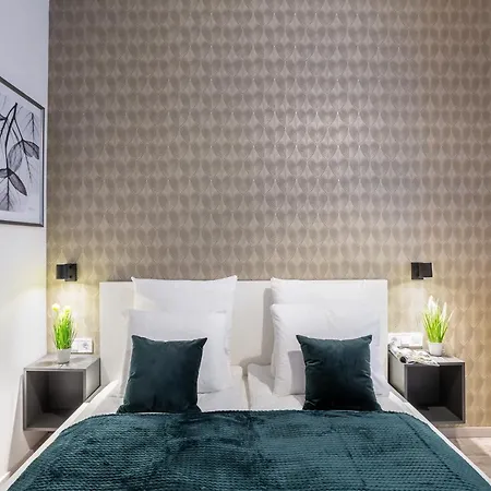 Extra New & Stylish *